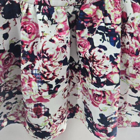 Express White Colorful Abstract Floral Lined Bubble Mini Skirt Size 4 - Picture 3 of 9